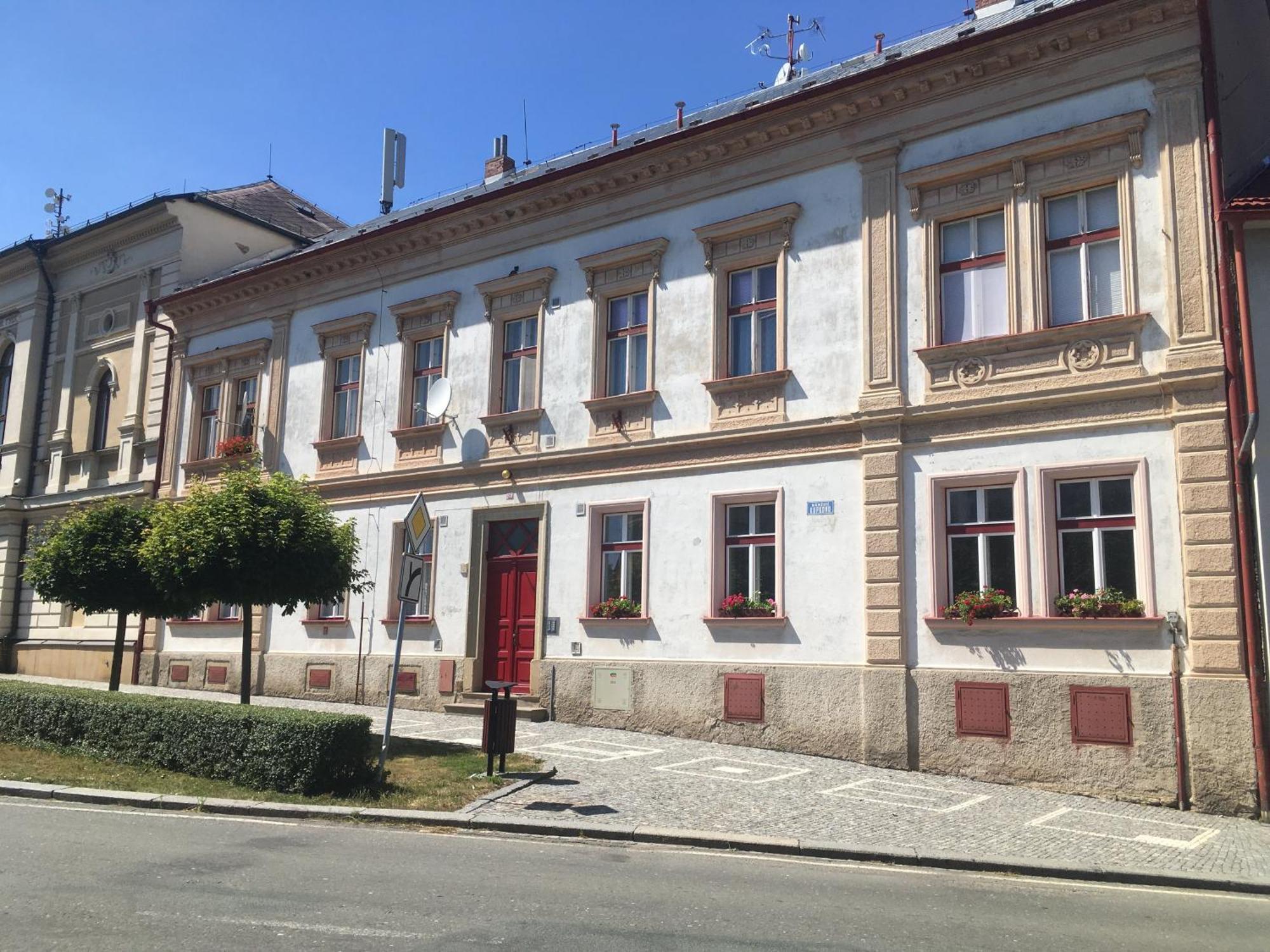 Apartman Na Namesti Lägenhet Opočno Exteriör bild