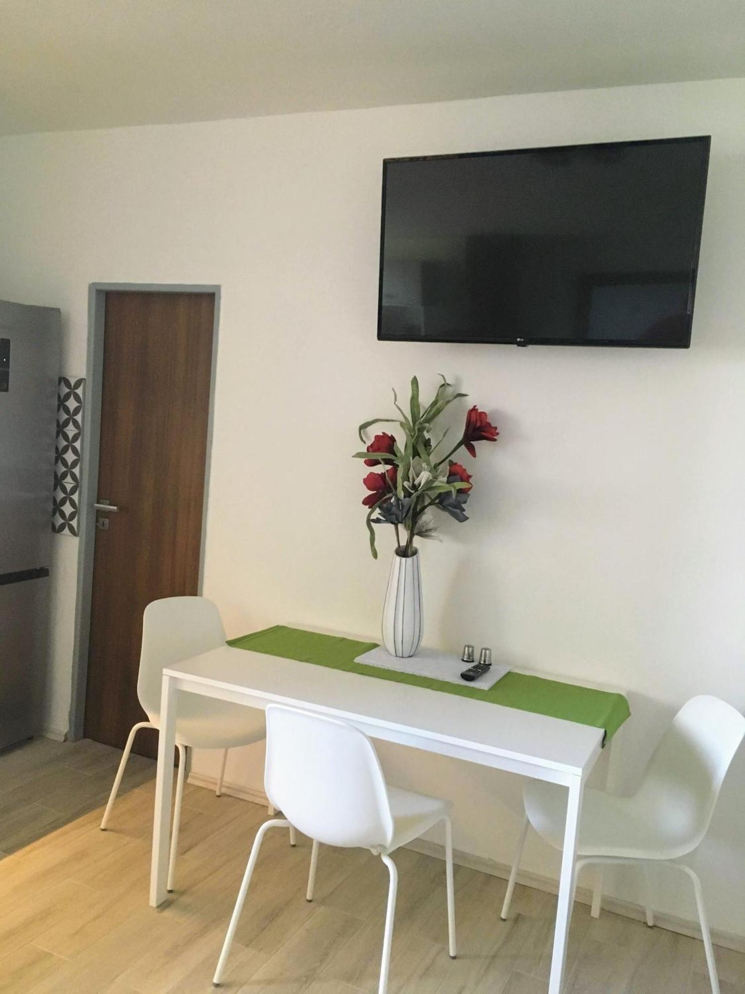 Apartman Na Namesti Lägenhet Opočno Exteriör bild