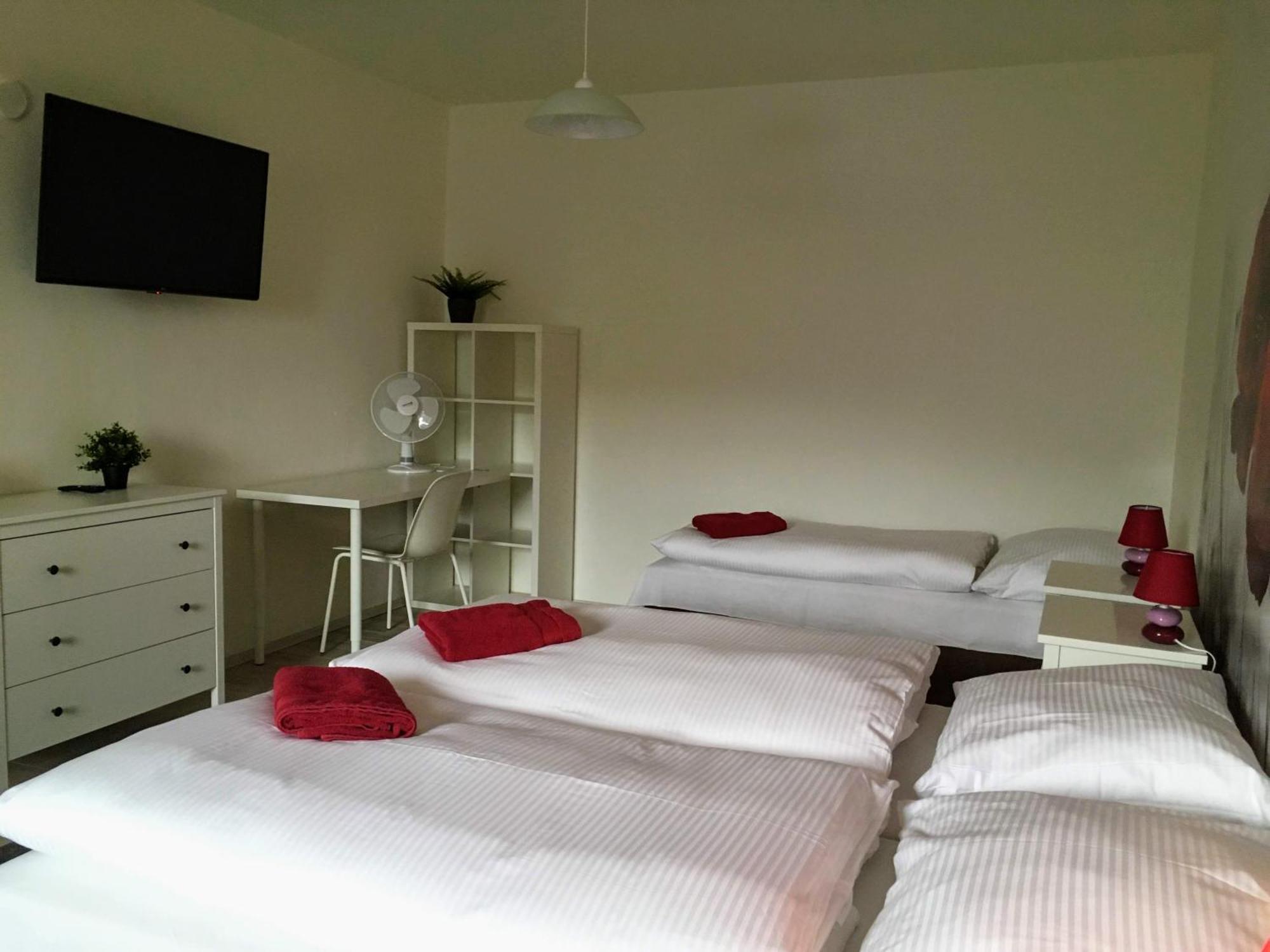 Apartman Na Namesti Lägenhet Opočno Exteriör bild